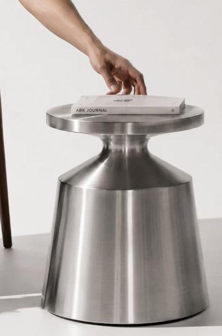STOOL S01 Casted Aluminium